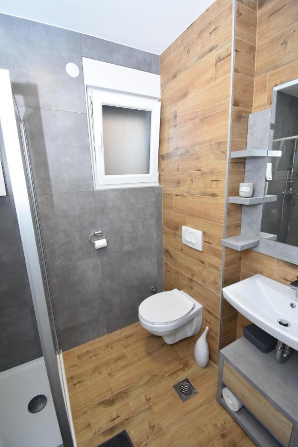 Apartman Bela Tisno Zewnętrze zdjęcie